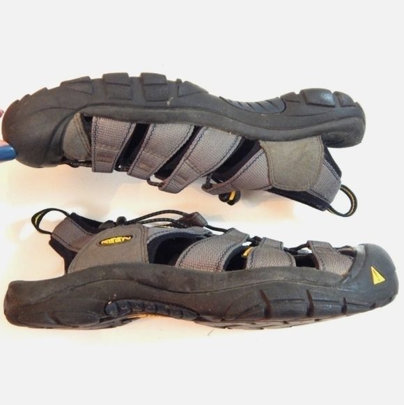 Keen Men\'s Newport Hiking Sandals